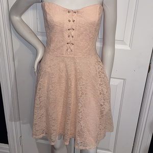 Forever 21 Pink Lace Sweetheart Babydoll Dress
